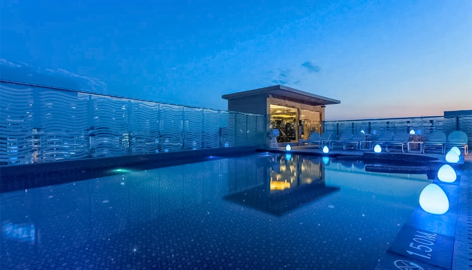 هتل سنتارا لایف اونیو پاتایا